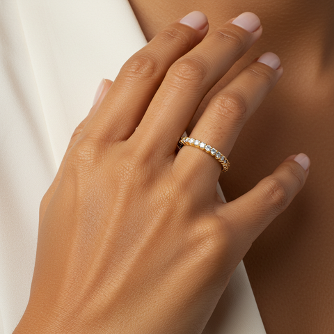 Gold halo band ring