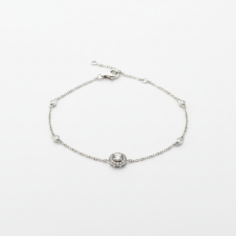 Solitaire diamond bracelet